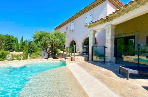 Poussan Villa | Mas provençal