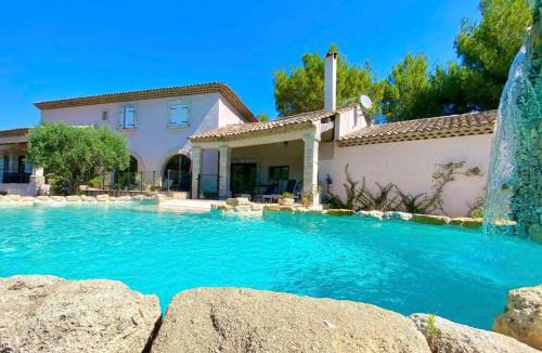 Poussan Villa | Mas provençal