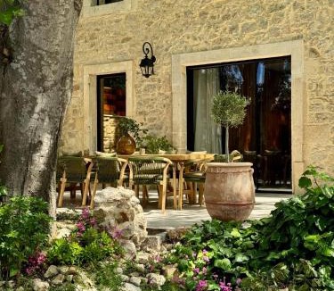 Grabels House | Mas Revive