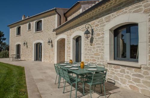 Bellegarde House | Mas Saint-Gilles Pool & Tennis