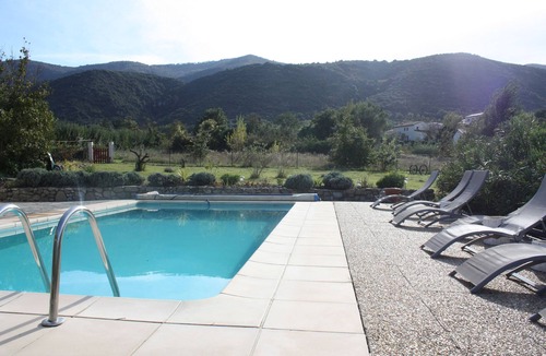 Ceret House | Mas Sifon Villa with Mountains View, Big Garden and Heated Saltwater Pool