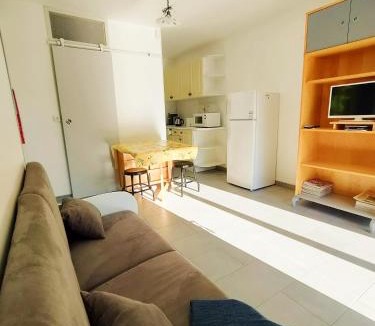 Camelas Apartment | MAS VALLCROSA Studio calme et confortable avec piscine