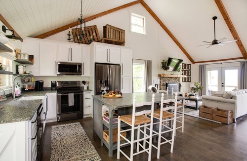 Lakemont House | Mashburn Mountain Lodge - SPA · River & Blue Ridge Views · Near Lake Rabun-EV