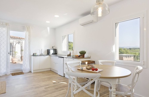 Sant Llorenc d'Hortons Hotel | Masia Can Rovira