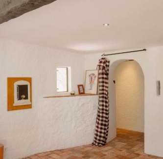 Sant Pere de Ribes House | Masia Can Pares