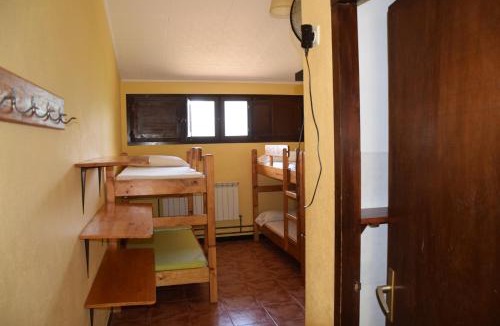 Sant Joan les Fonts Hostel | Masia La Cadamont