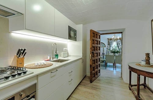 Darnius House | Masia Mimosa