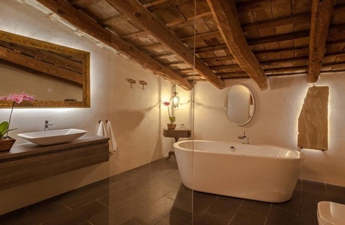 Sant Pere de Ribes Villa | Masia Victoria - luxe private manor with Pool & Wi-Fi