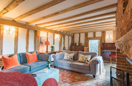 Sheffield Green House | Masketts Barn by Bloom Stays