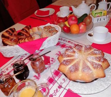Neuilly-le-Real Bed & Breakfast | Masoe des Chatards