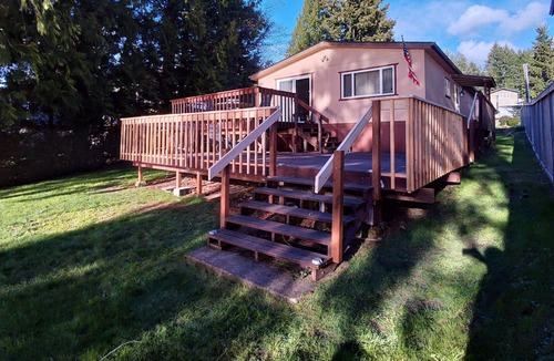 Grapeview House | Mason Lake waterfront home with private dock