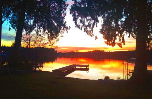 Grapeview House | Mason Lake waterfront home with private dock