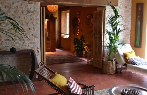 Saint-Georges-sur-la-Pree House | Massages du Monde