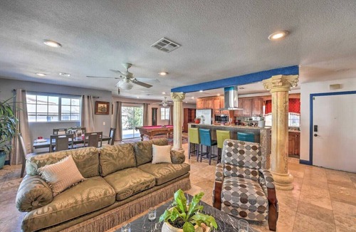 Glen Heather Estates House | Massive 3 bedroom close to the strip!