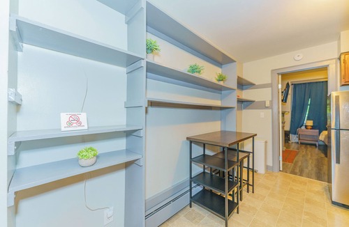 Albany House | Massive 5BD/4BA 3-Story Duplex @ Downtown Albany