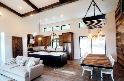 Eden Cabin | Massive 5BR Mountain Retreat, Sleeps 16+, Hot Tub, Near Powder Mtn & Snowbasin