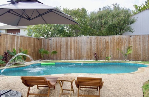 Denton House | Massive 6BR Home | Near Denton, UNT & Lake Fun!