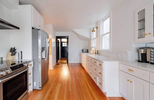 Nob Hill House | Massive 7BR - Nob Hill - NW 23rd - Sleeps 14