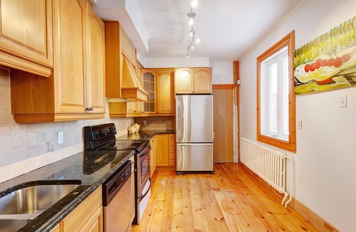 Downtown Montreal House | Massive Downtown House - 1 month or more stays