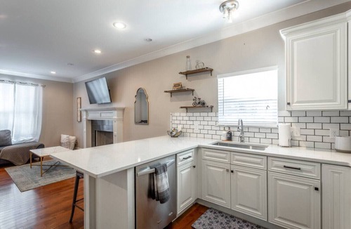 Northside House | Massive home/Downtown/Garage/Fenced in yard