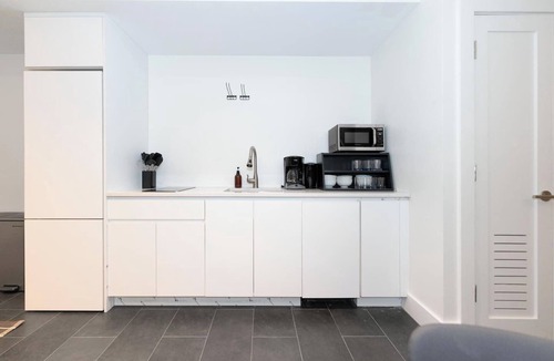 Upper Manhattan House | Massive NYC Brownstone w/Patio