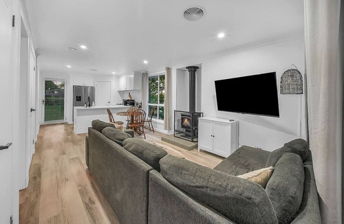 Robin Hill House | Massive private property - Indoor pool & More