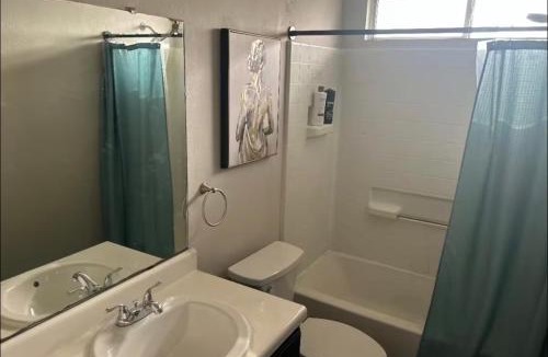 Stoney Ridge House | Master bedroom with private bath near austin airport