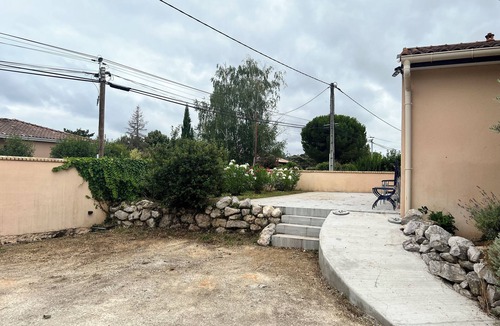 Gaillac Apartment | Master suite in single-storey house with terrace