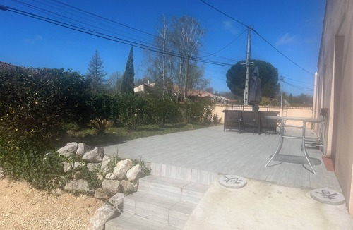 Gaillac Apartment | Master suite in single-storey house with terrace