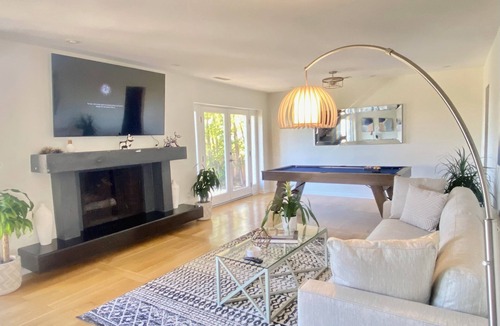 Melrose Villa | Master suite with a pool view