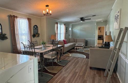 Moon Lake Estates House | Master with Private Bathroom