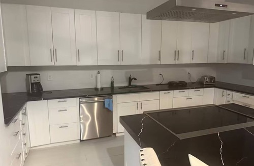 Norwalk Apartment | MasterRoom with in Suit Bathroom