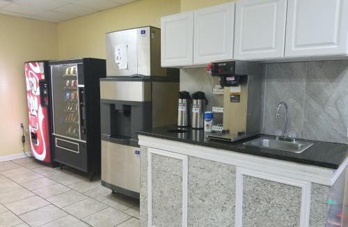 Cayce Hotel | Masters Inn I-26