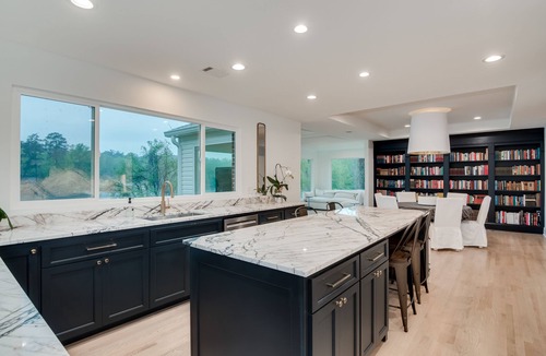 Augusta House | Masters Renal with Lake View