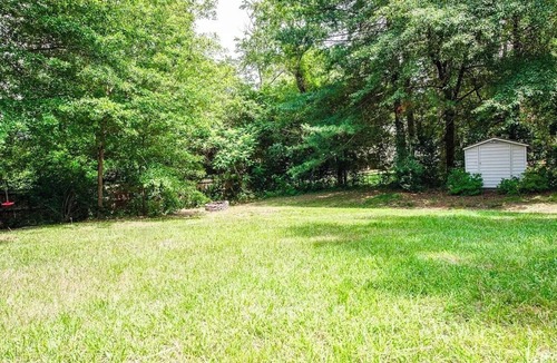 Bath House | Masters Rental-7 miles from National