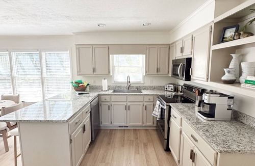 Martinez House | Masters Rental close to Tournament and surrounding host communities