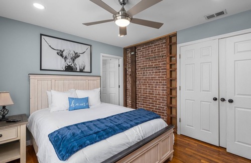 Harrisburg House | Masters Rental with Pool!!