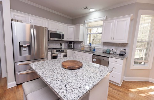 Eatonton House | Masters Week Escape: Charming 3-bedroom, 2-bathroom house on 3 acres!