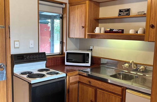 Solway Hotel | Masterton Motor Lodge