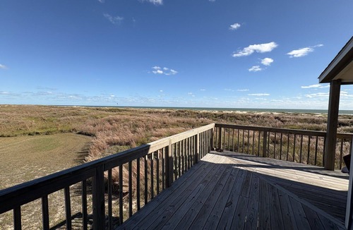 Matagorda House | Matagorda Beach Front Home - With Front- Row Beach View
