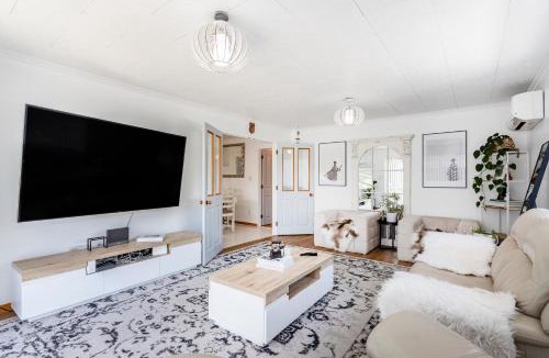 Trentham Apartment | Matahari Apartments and Villas