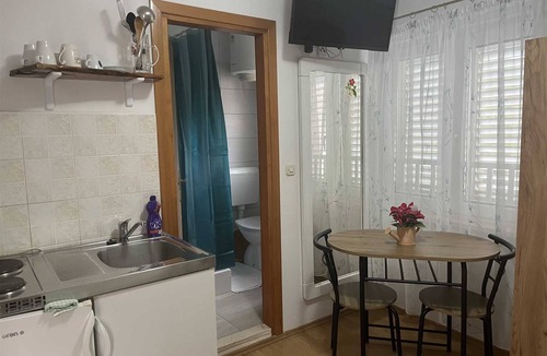 Pomena Apartment | Matana Pomena - Studio with Park View