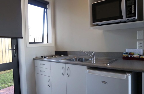 Te Awamutu Hotel | Matariki Motor Lodge