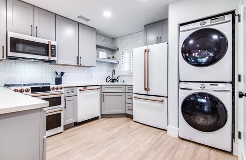 Wesley Chapel Condo | Matchless Luxury |Pools |Hot Tub |Gym |Golf Views |Designer Renovation
