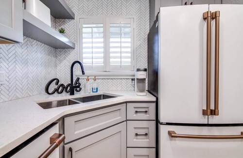 Wesley Chapel Condo | Matchless Luxury |Pools |Hot Tub |Gym |Golf Views |Designer Renovation