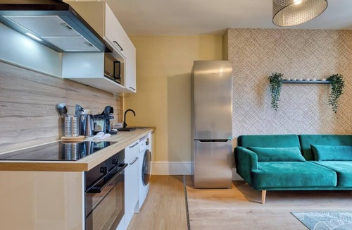 Centre Ville Rive Gauche Apartment | Mathilde : Appartement proche Clinique Mathilde