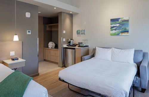 Eastsound Hotel | Matia - Luxurious Night’s Sleep