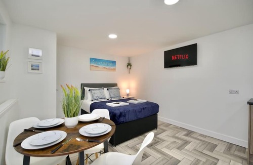 Coventry Apartment | Matlock Studio 7 - Coventry
