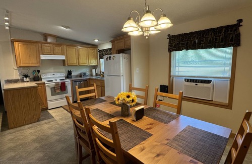 Laurens House | Matt's House - quiet country home, 3 bdrm, near ASV