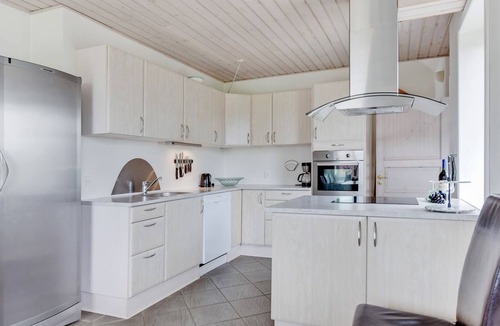 Nørre Lyngvig House | "Matthias" - 400m to the fjord by Interhome